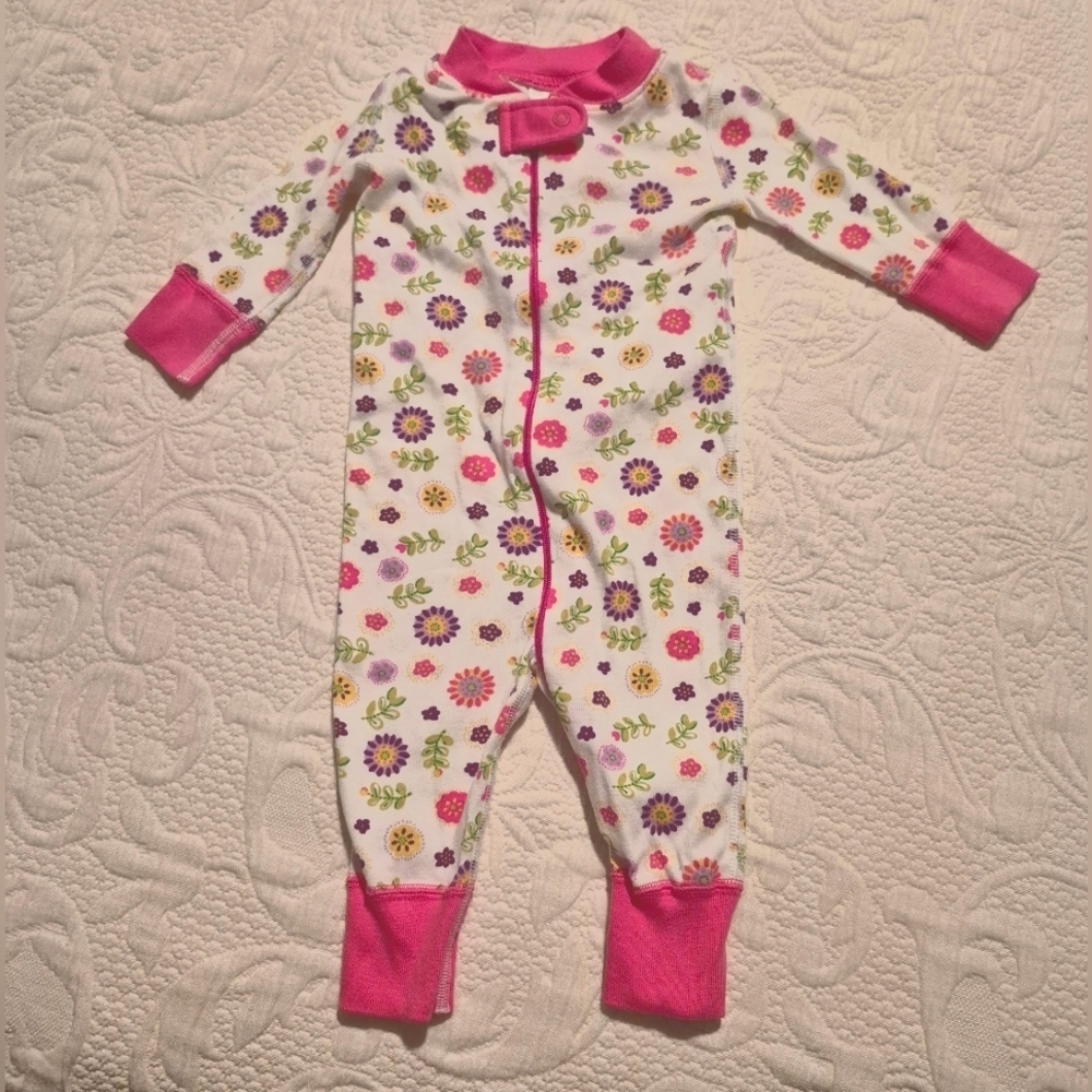 Hanna Andersson girls size 60 or 6-9 months 1 piece pajama flower design VGUC